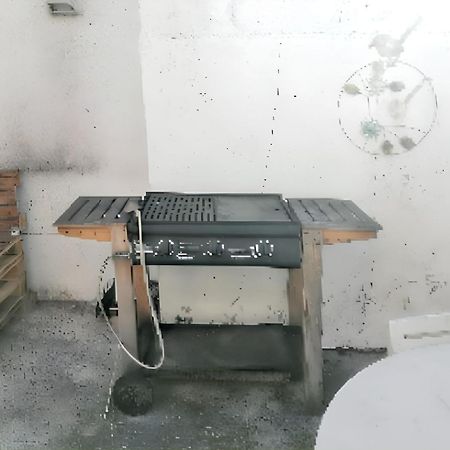 Appartement Charmant A Avignon 50 M² Terrasse Privee Exteriör bild