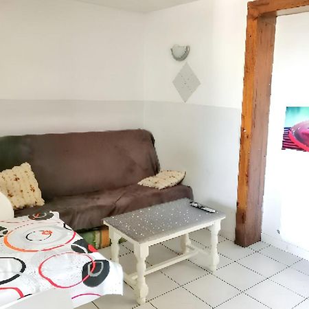 Appartement Charmant A Avignon 50 M² Terrasse Privee Exteriör bild