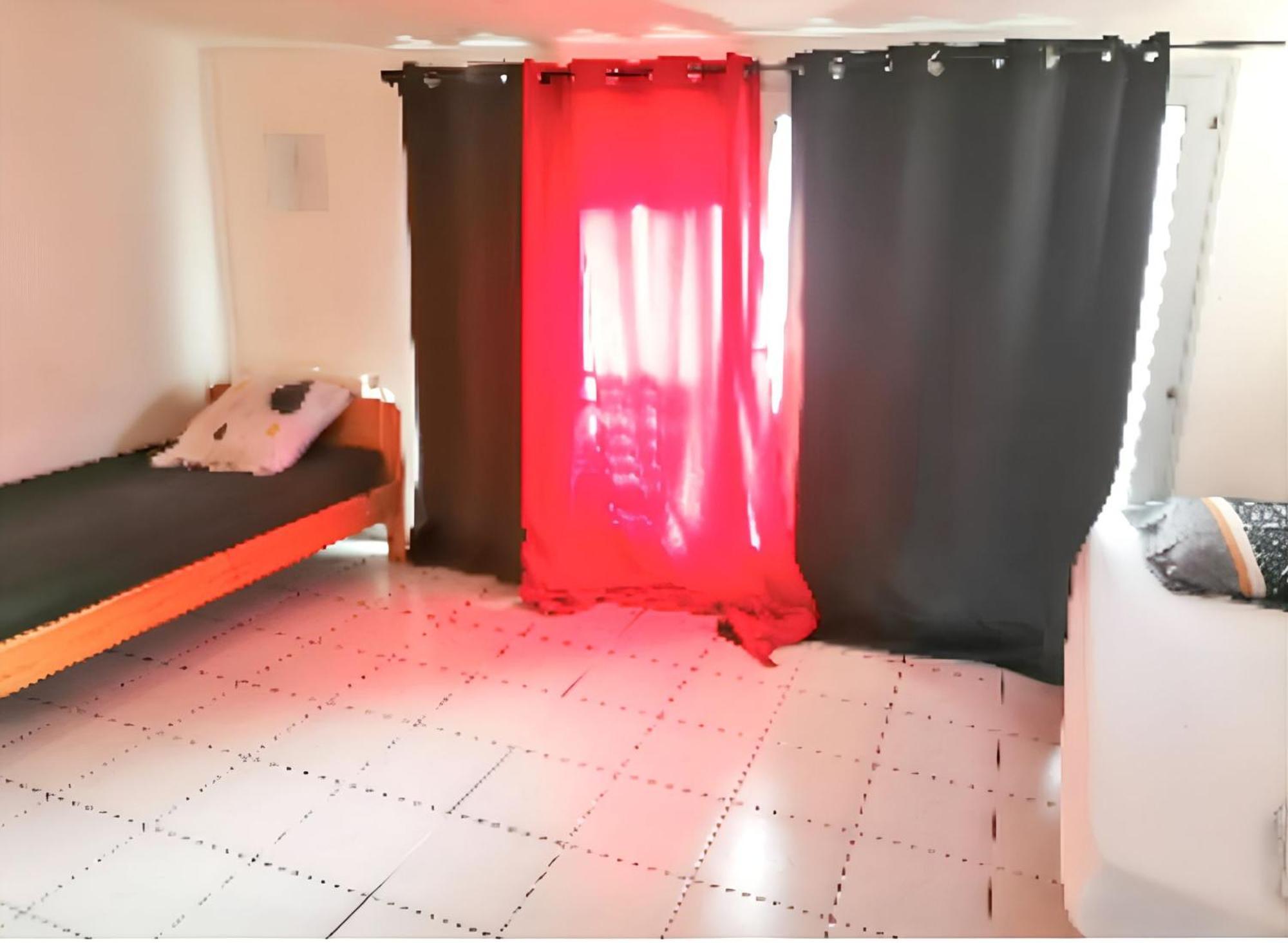 Appartement Charmant A Avignon 50 M² Terrasse Privee Exteriör bild