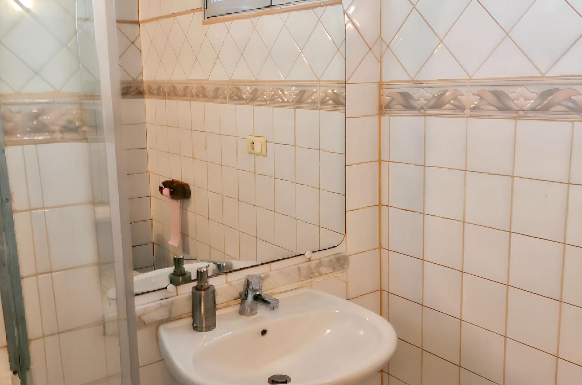 Appartement Charmant A Avignon 50 M² Terrasse Privee Exteriör bild